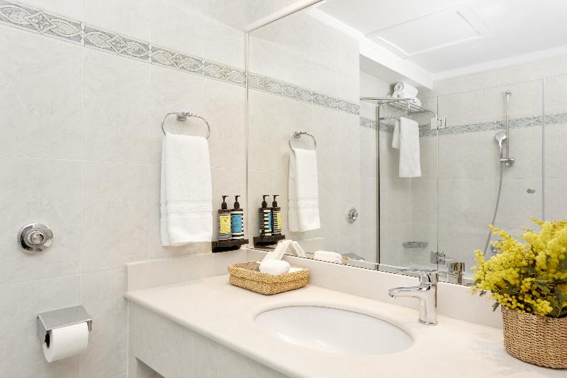 جناح كلاسيكي, Grand Hotel Palace