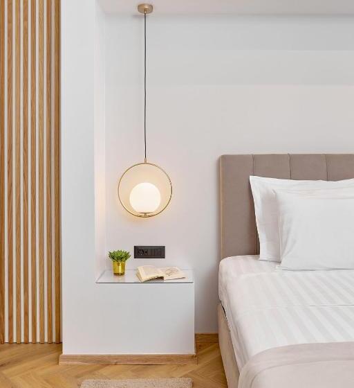 جناح, Grand Hotel Palace