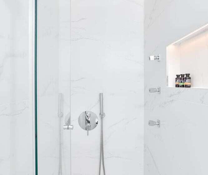 جناح ديلوكس, Grand Hotel Palace