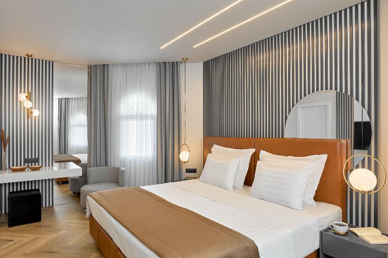 جناح ديلوكس, Grand Hotel Palace