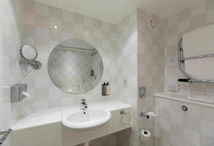 Standard Room, Holiday Inn Cambridge, An Ihg