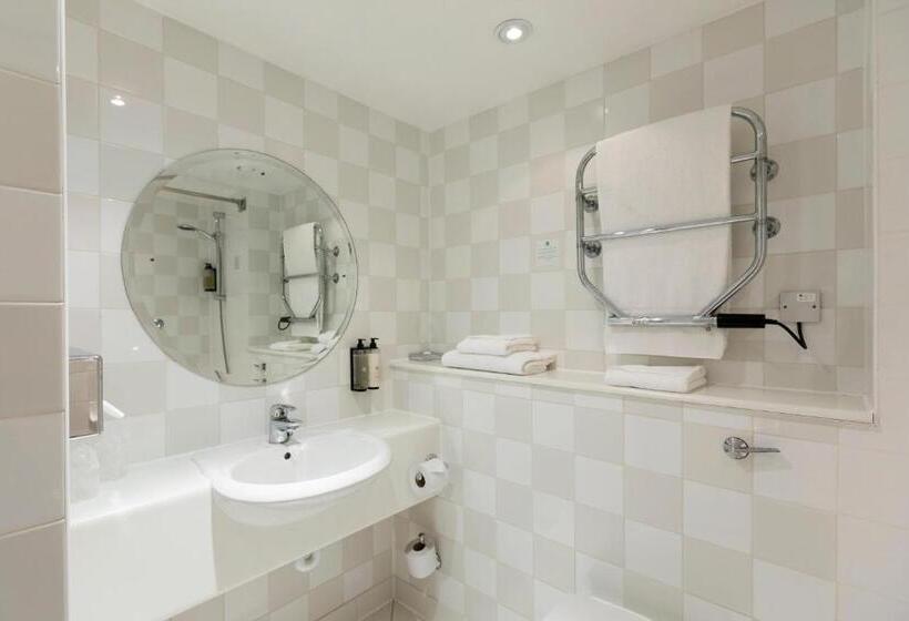 Standard Room, Holiday Inn Cambridge, An Ihg