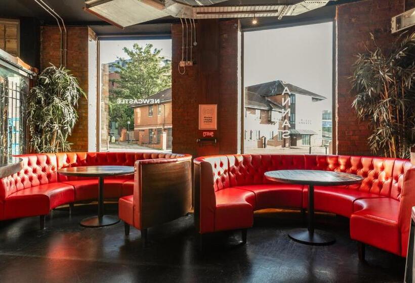 Номер Стандарт, Kabannas Newcastle