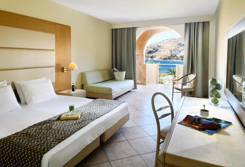 Номер Superior Боковой Вид на Море, Lindos Royal Resort
