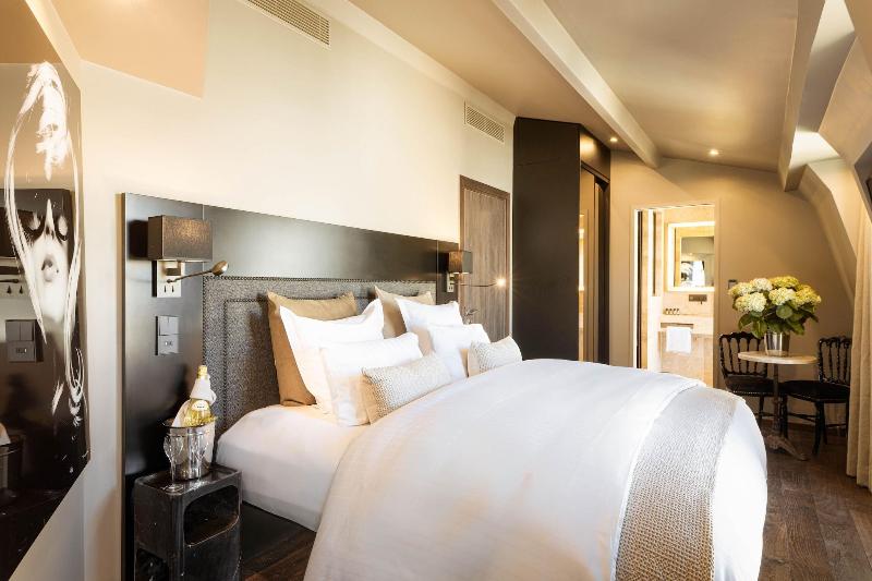 اتاق کلاسیک, Residenza A Tribute To Music