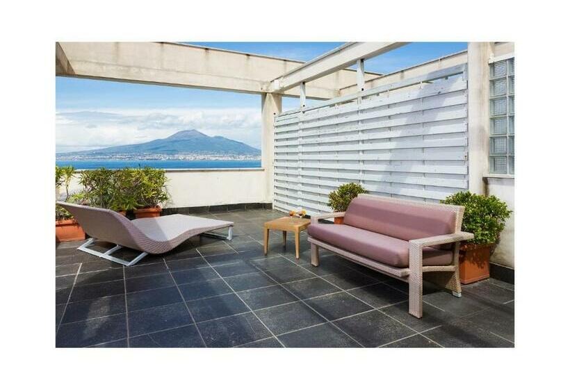 带露台的套间, Towers Hotel Stabiae Sorrento Coast