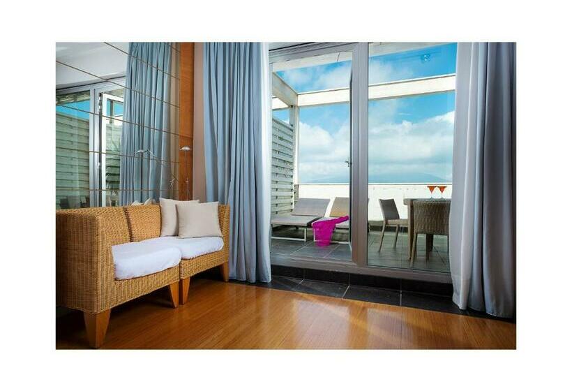 Люкс с Террасой, Towers Hotel Stabiae Sorrento Coast