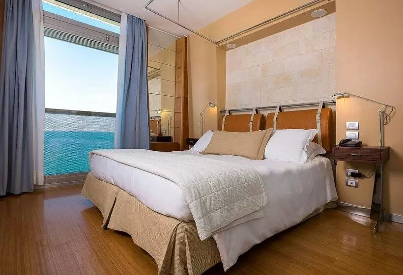 اتاق استاندارد با چشمانداز دریا, Towers Hotel Stabiae Sorrento Coast
