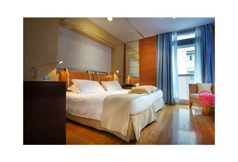 اتاق اساندارد با چشمانداز جانبی به دریا, Towers Hotel Stabiae Sorrento Coast