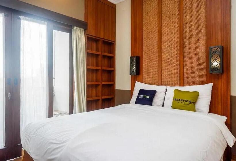 디럭스 룸, Urbanview Rumah Kandjani Yogyakarta