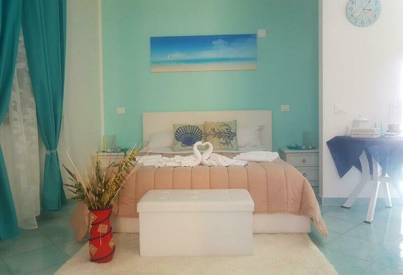 스탠다드 스튜디오 바다 전망, 100 Passi Dal Mare