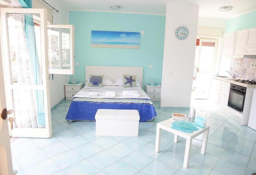 스탠다드 스튜디오 바다 전망, 100 Passi Dal Mare