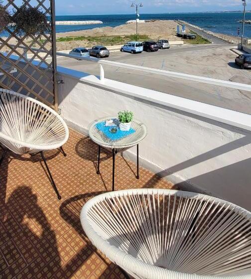 디럭스 4인 룸, 100 Passi Dal Mare