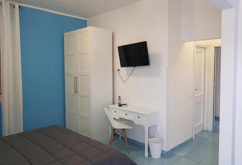 디럭스 4인 룸, 100 Passi Dal Mare