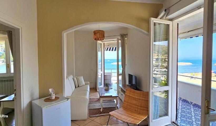 주니어 스위트 바다 전망, 100 Passi Dal Mare