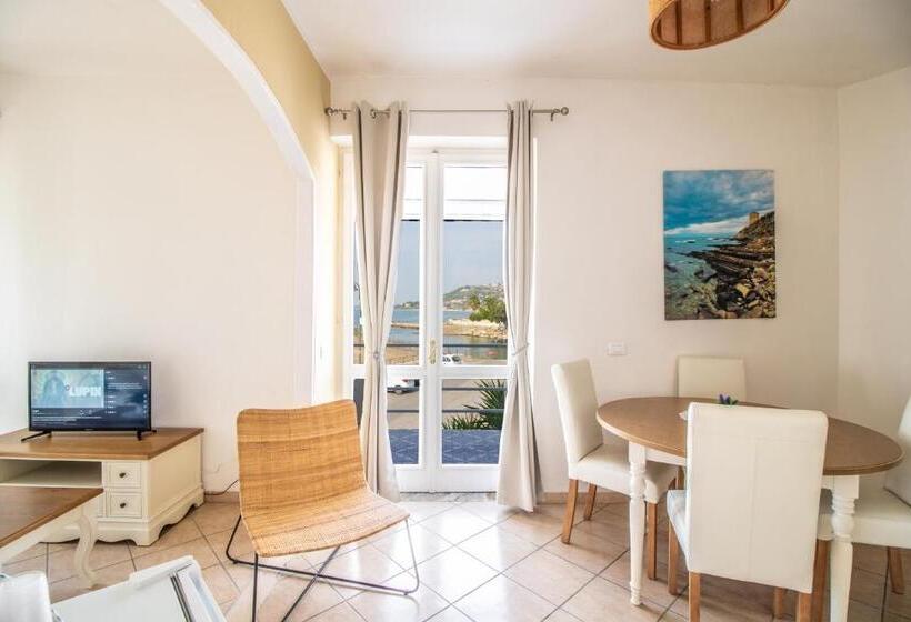 주니어 스위트 바다 전망, 100 Passi Dal Mare