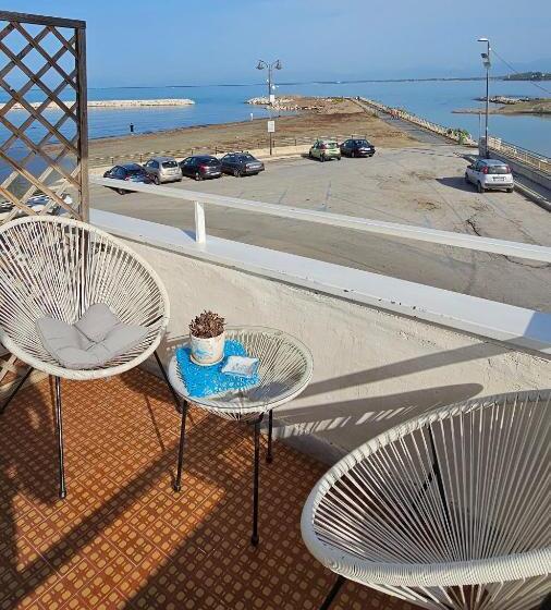 디럭스 4인 룸, 100 Passi Dal Mare