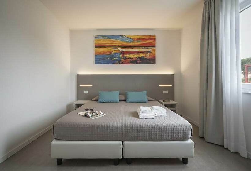 Шале 1 Спальня, Vada Village