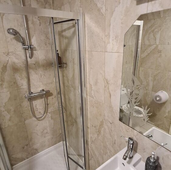 חדר סטנדרט לארבעה, The Meetings B&b