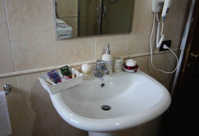 정원 전망 4인용 스탠다드 룸, B&b Atrium