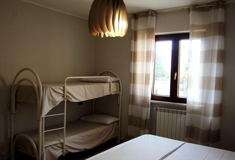 정원 전망 4인용 스탠다드 룸, B&b Atrium