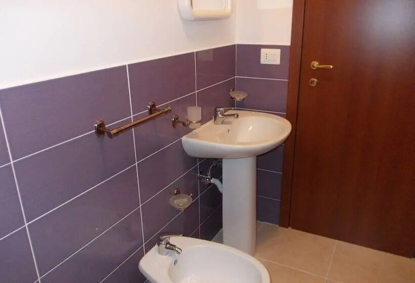 スタンダードルーム, B&b Porta Di Suso