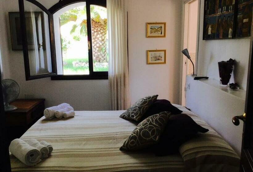 غرفة قياسية, Villa Gandamar