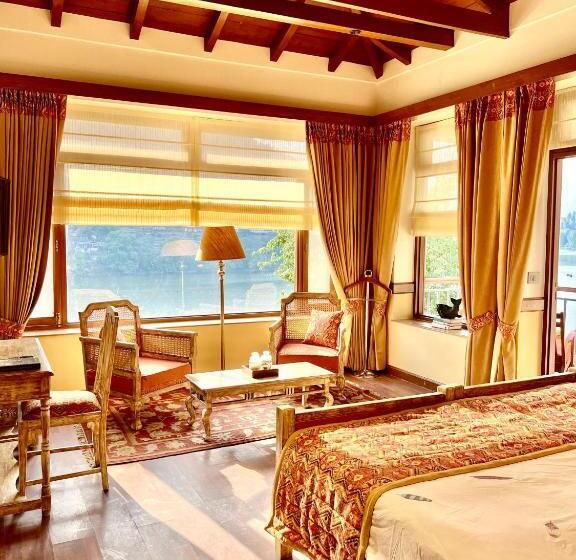 Superior room with lake view, The Fishermen S Lodge By Leisure Hotels