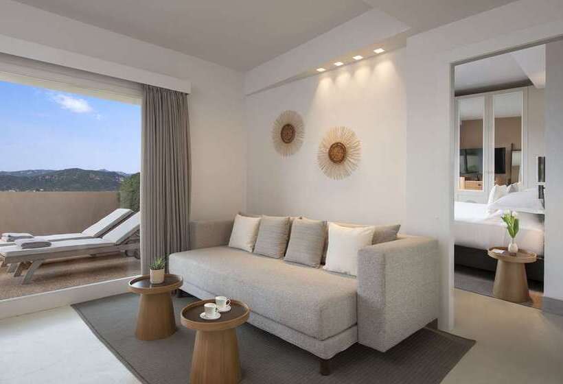 סוויטה, Baia Di Chia Resort Sardinia, Curio Collection By Hilton