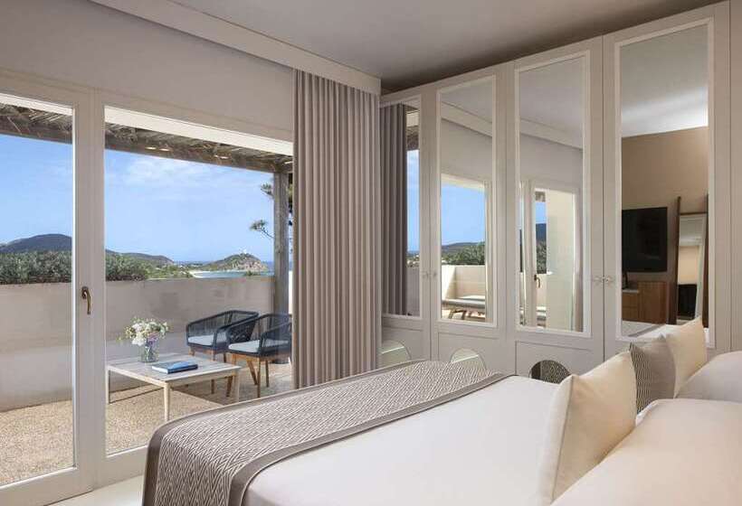 Люкс, Baia Di Chia Resort Sardinia, Curio Collection By Hilton