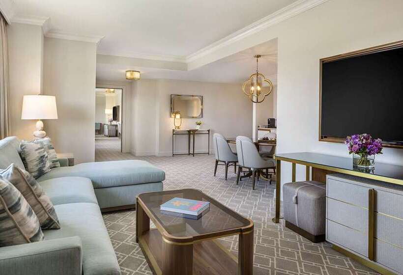 סוויטה, Baia Di Chia Resort Sardinia, Curio Collection By Hilton