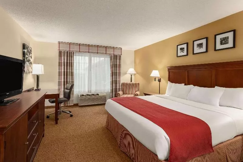 身障者適用キングサイズベッドルーム, Country Inn & Suites By Radisson, Ames, Ia