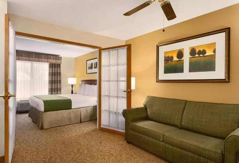 キングサイズベッドのスイートルーム, Country Inn & Suites By Radisson, Marion, Oh