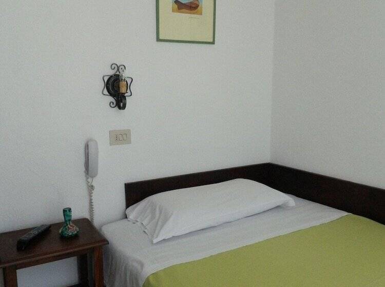 اتاق استاندارد یک نفره, Don Pedro