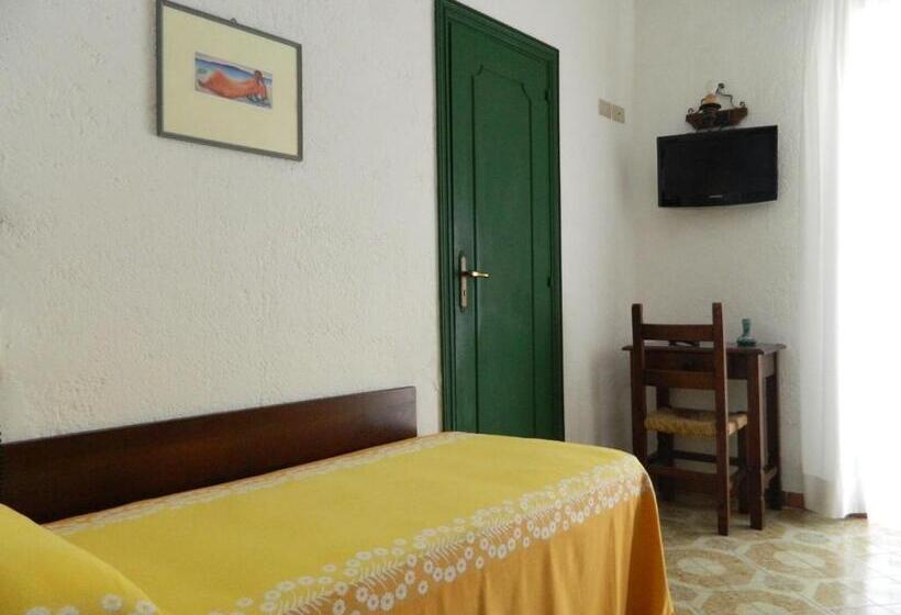 اتاق استاندارد یک نفره, Don Pedro