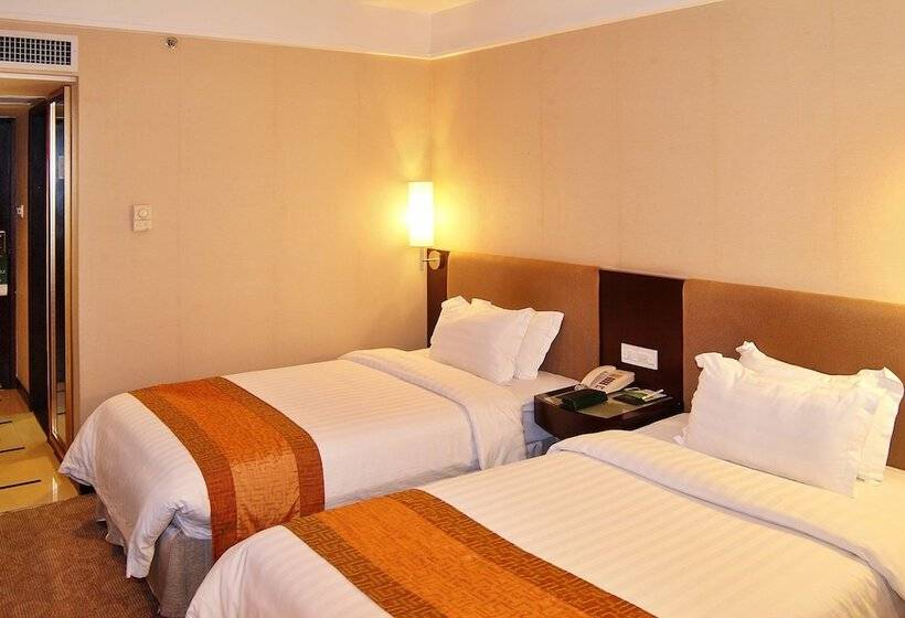 Номер Комфорт, Guangdong Hotel Free Shuttle & Registration Counter Service During Canton Fair