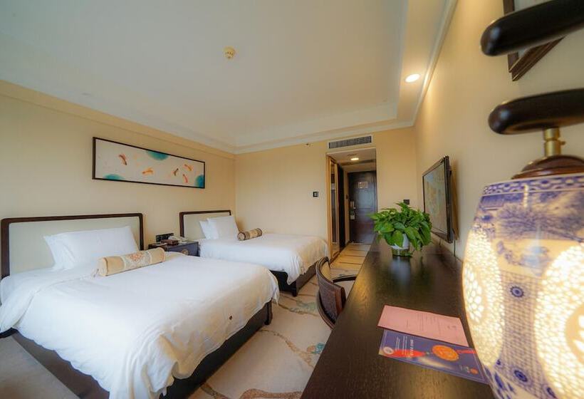 اتاق سوپریور, Guangdong Hotel Free Shuttle & Registration Counter Service During Canton Fair