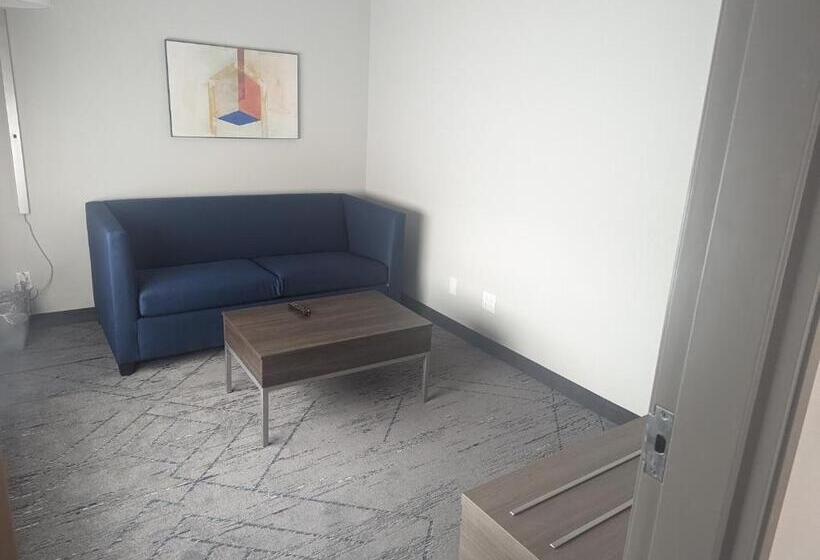 סוויטה, Holiday Inn Express & Suites Salt Lake City N  Bountiful