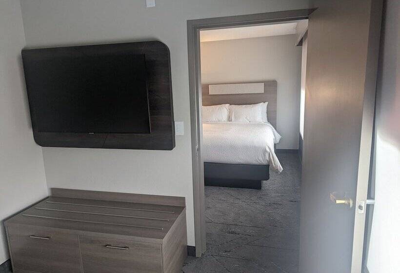 סוויטה, Holiday Inn Express & Suites Salt Lake City N  Bountiful