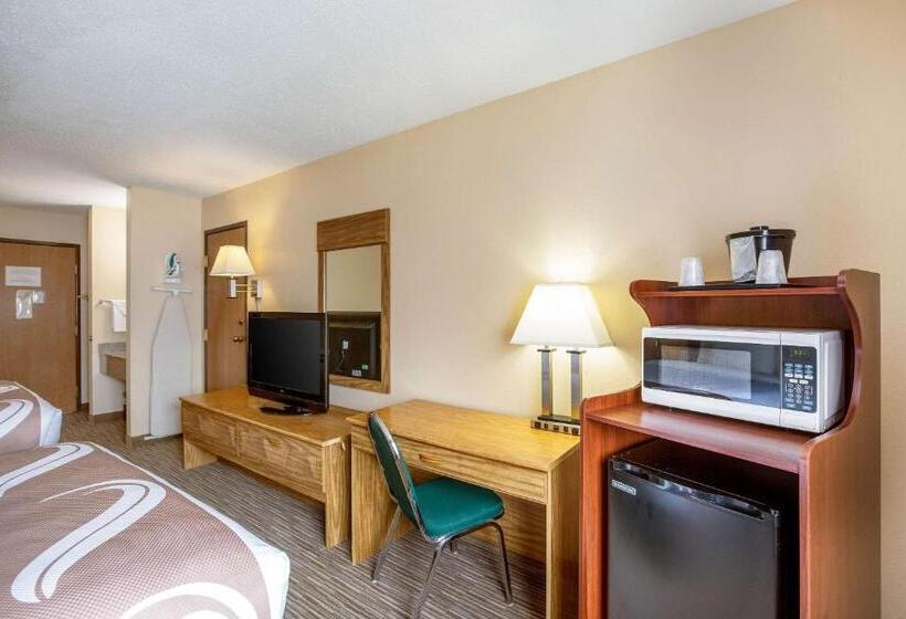 غرفه قياسيه سريرين مزدوجين, Quality Inn Storm Lake