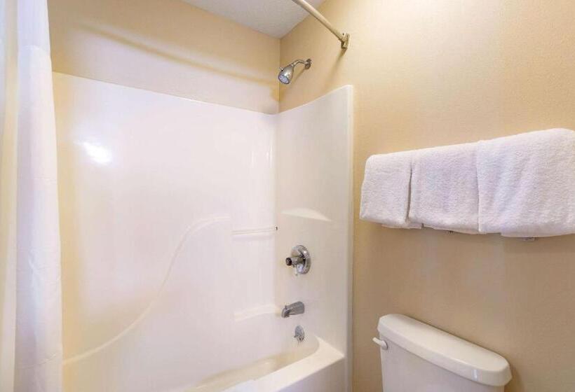 غرفه قياسيه سريرين مزدوجين, Quality Inn Storm Lake