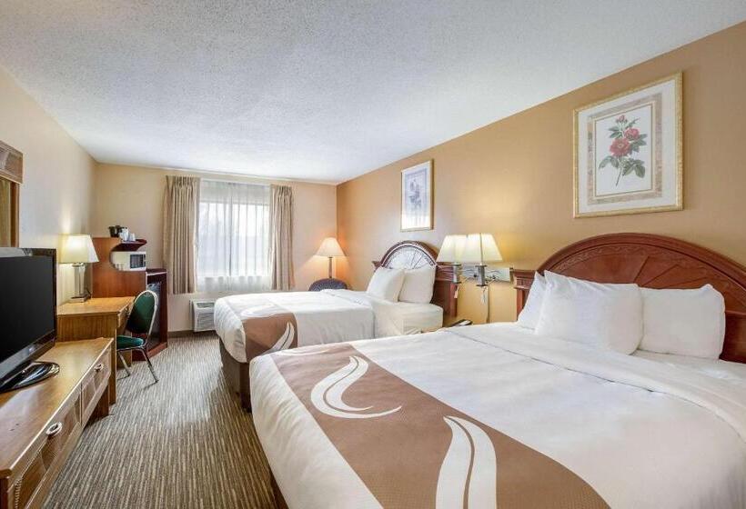 غرفه قياسيه سريرين مزدوجين, Quality Inn Storm Lake