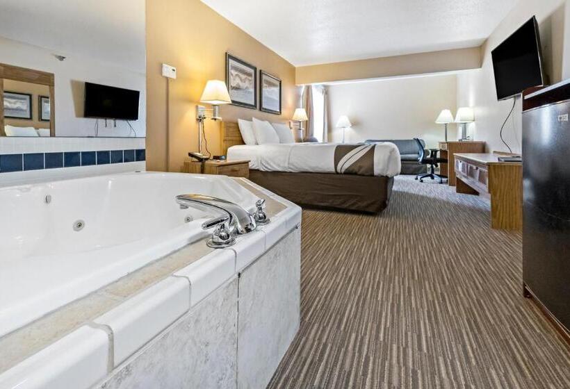جناح مزود بجاكوزى, Quality Inn Storm Lake