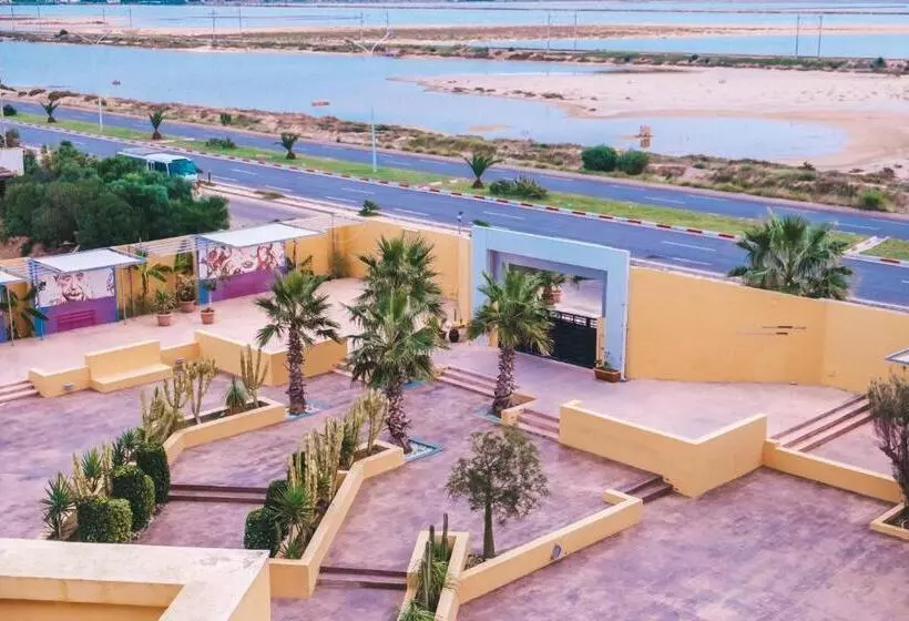 اتاق استاندارد سه نفره, Skanes Serail