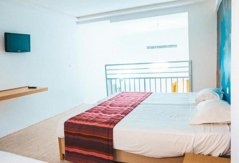 חדר סטנדרט לשלושה, Skanes Serail