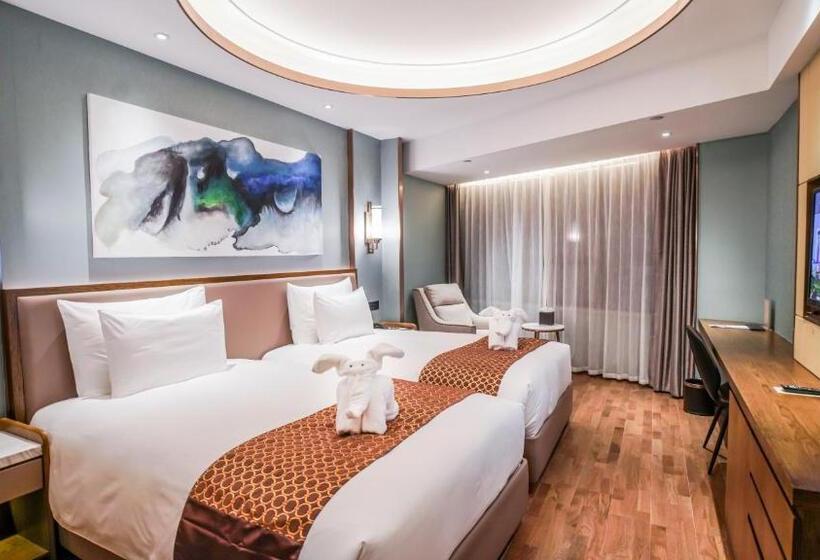 غرفة ديلوكس, Xian Heng