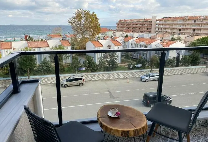 Pokój Deluxe Widok Morze z Balkonem, Csk Otel