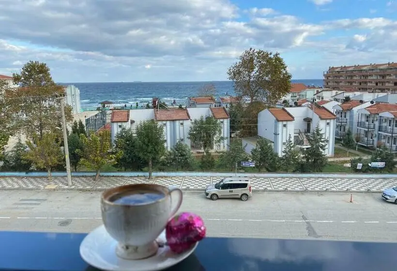 Pokój Deluxe Widok Morze z Balkonem, Csk Otel