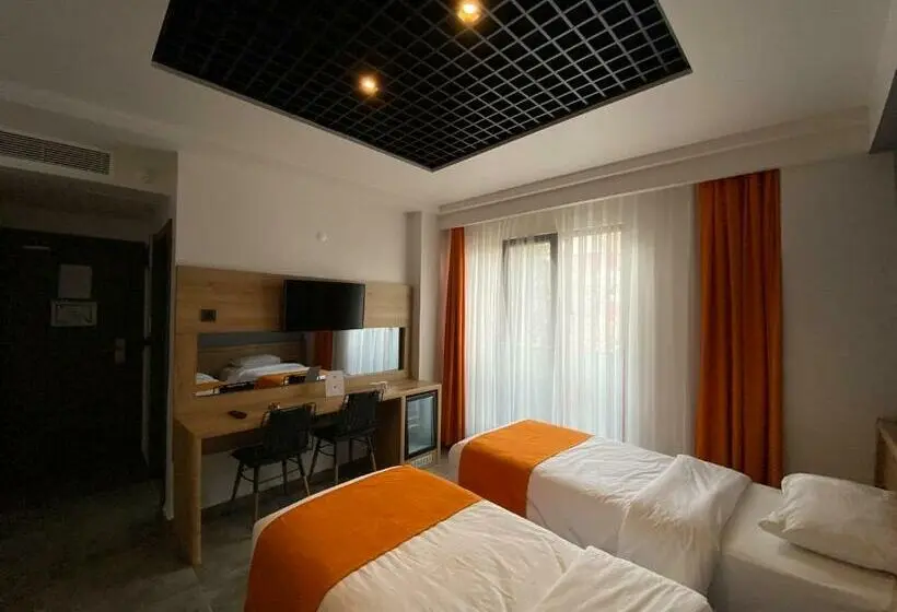Pokój Deluxe, Csk Otel