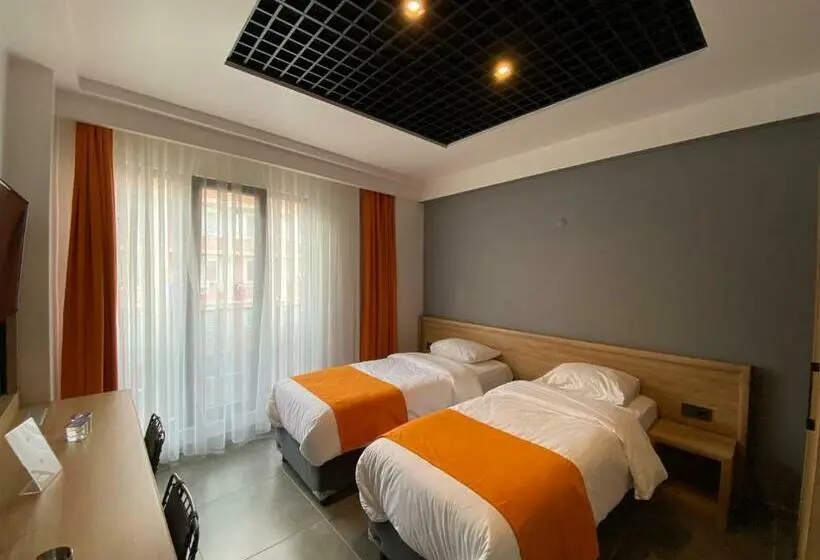 Pokój Deluxe, Csk Otel